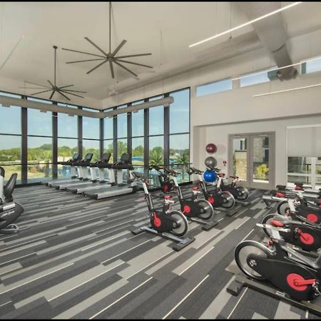 Cozy Retreat-Free Reserved Parking-Pool Адисън Екстериор снимка