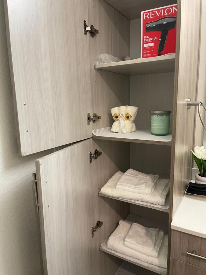 Cozy Retreat-Free Reserved Parking-Pool Адисън Екстериор снимка