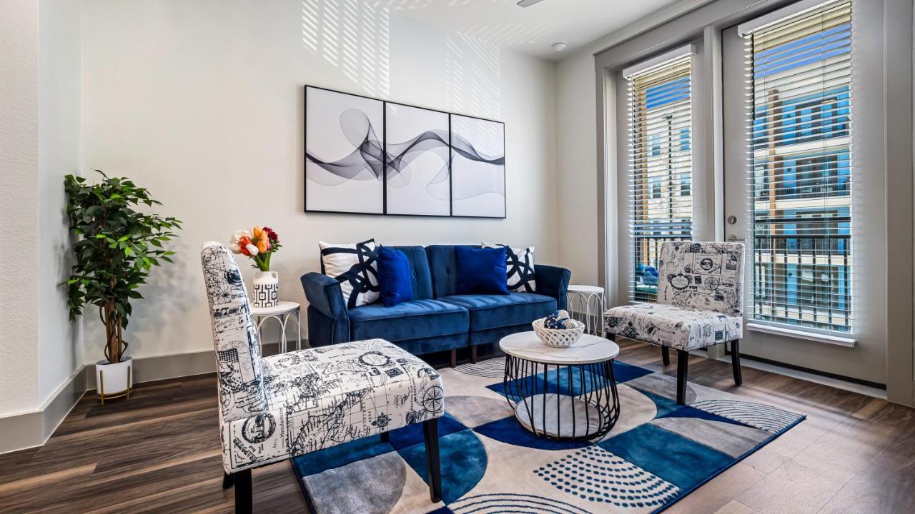 Cozy Retreat-Free Reserved Parking-Pool Адисън Екстериор снимка