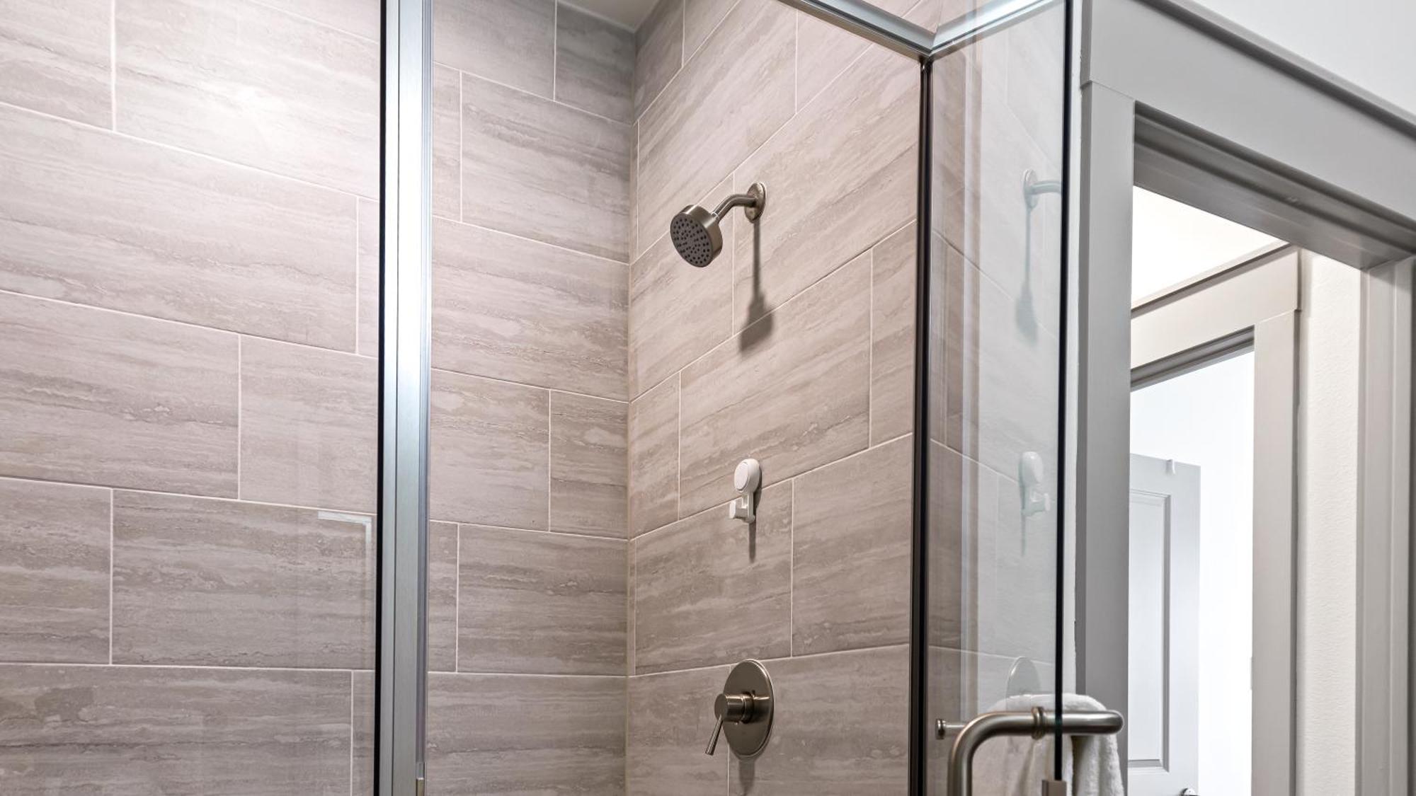 Cozy Retreat-Free Reserved Parking-Pool Адисън Екстериор снимка